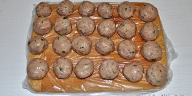 пикантные фрикадельки в соусе