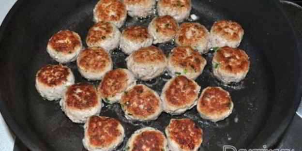 пикантные фрикадельки в соусе