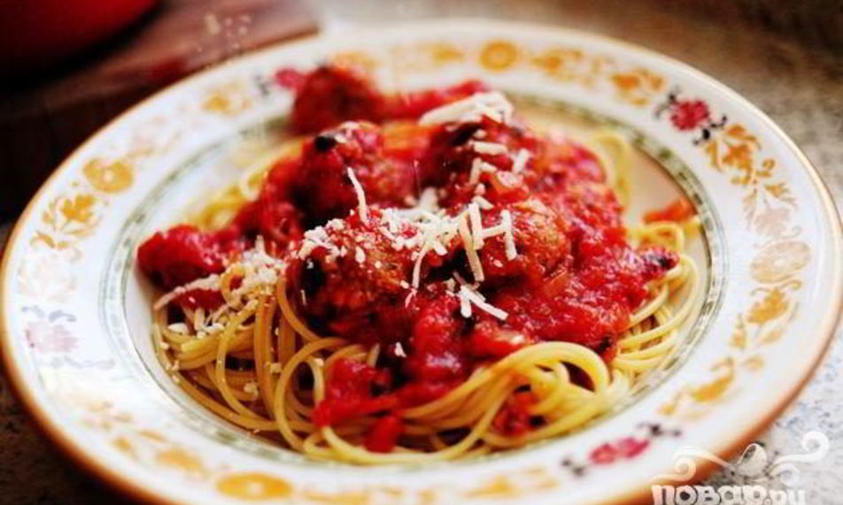 Рецепт спагетти с фрикадельками и соусом