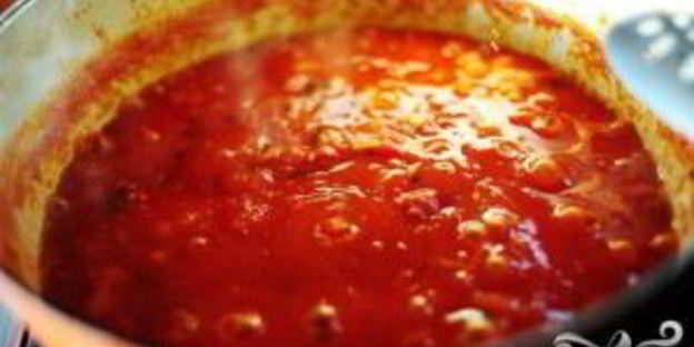 спагетти с фрикадельками и соусом