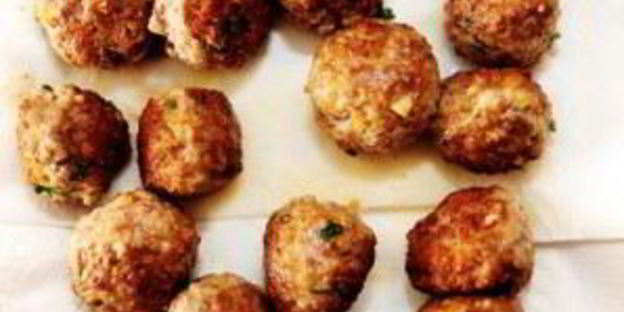 спагетти с фрикадельками