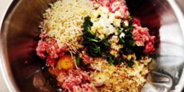 спагетти с фрикадельками