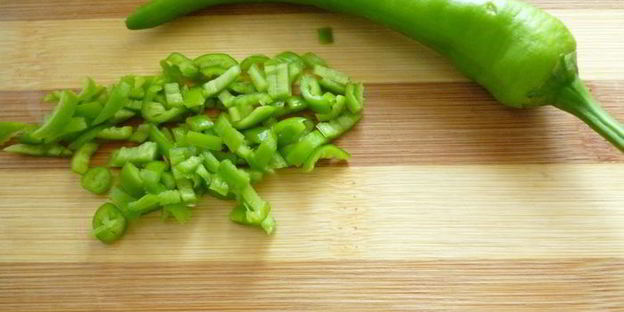 спаржевая фасоль с фрикадельками в пикантном соусе