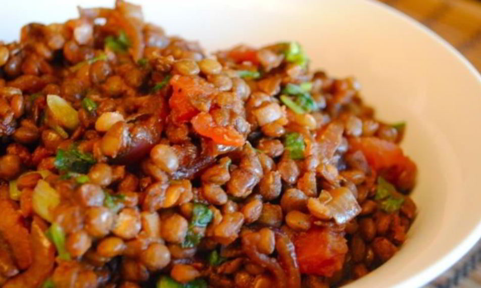 Рецепт чечевицы с луком и помидорами