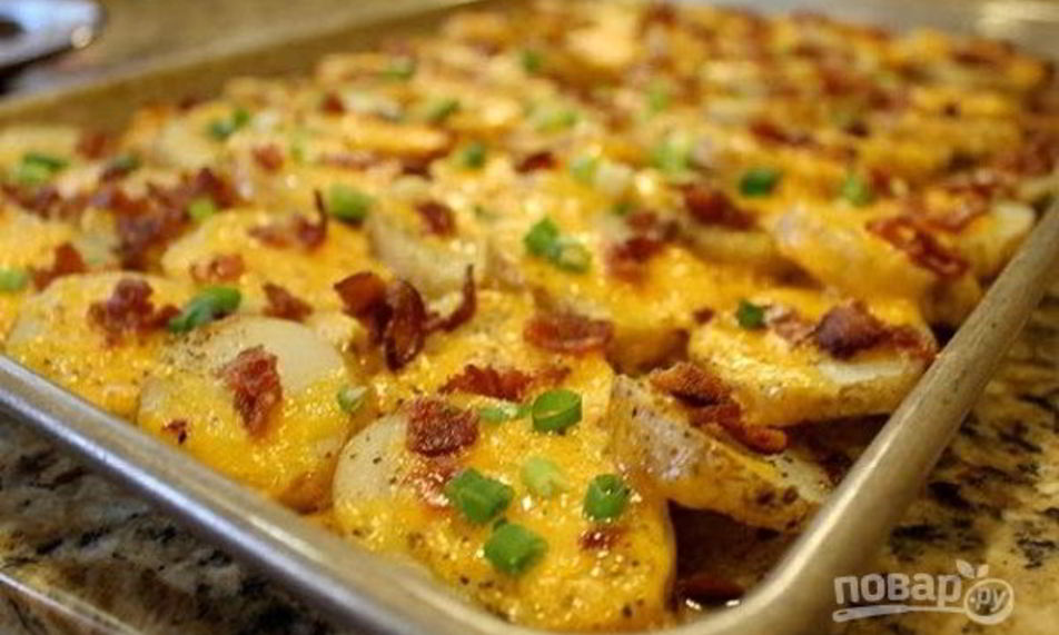 Рецепт картофеля с беконом под сыром