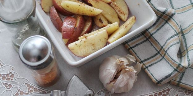 картошка в мундире в духовке