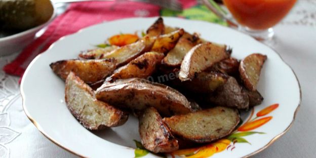 картошка в мундире в духовке