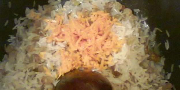 рис с грецким орехом и апельсином