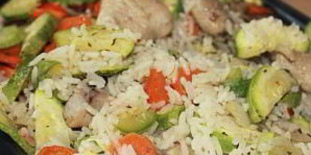 рис с кабачками и курицей