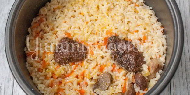 рис с лесными грибами в мультиварке