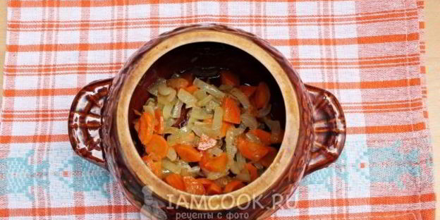 рис с рыбой в горшочке