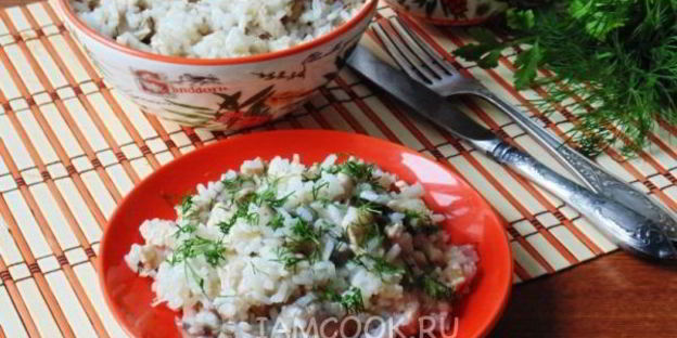 рис с шампиньонами и рубленой курицей