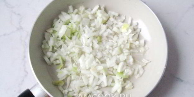 рис с шампиньонами и рубленой курицей