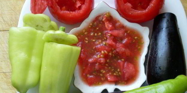 бадымджан, бибяр, помидор долмасы