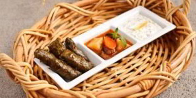 долма из виноградных листьев