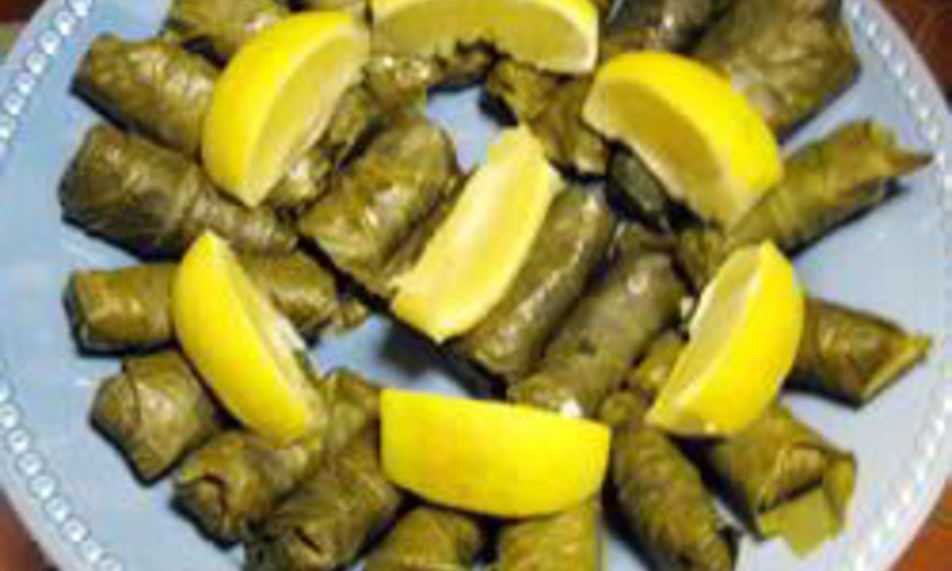 Рецепт долмы с изюмом и грецкими орехами