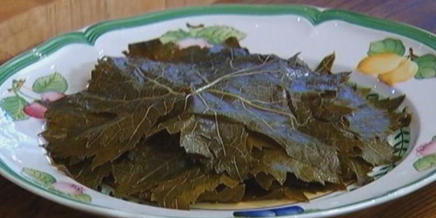 долма с кускусом и вялеными помидорами