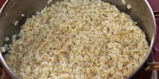 голубцы из свекольной ботвы с булгуром