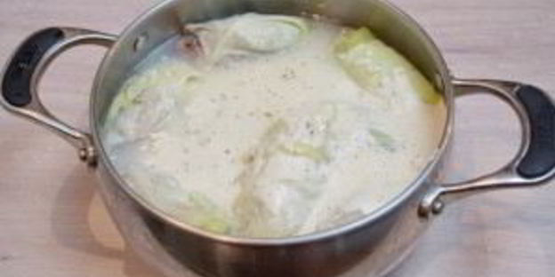 голубцы под сметанным соусом