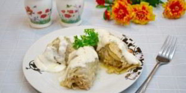 голубцы под сметанным соусом