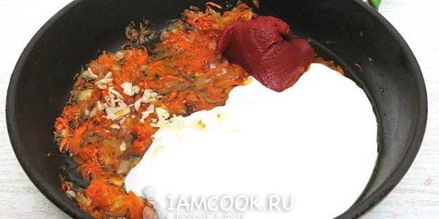 голубцы в духовке на противне