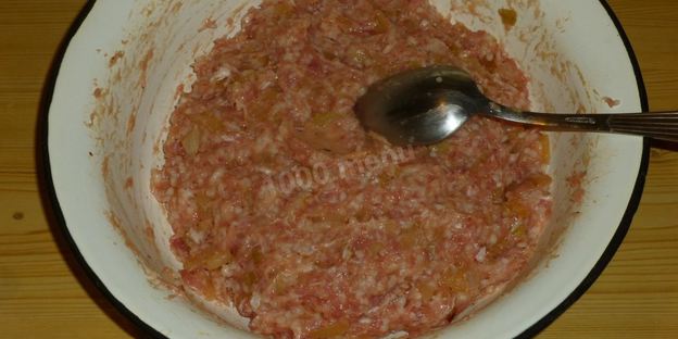 голубцы в духовке в томатном соусе