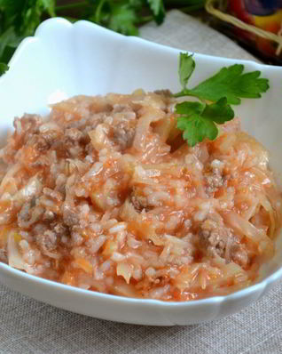 Ленивые голубцы под соусом