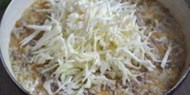 ленивые голубцы под соусом