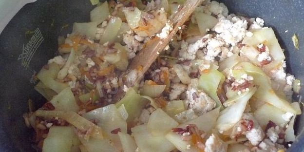 ленивые голубцы с куриным фаршем в мультиварке