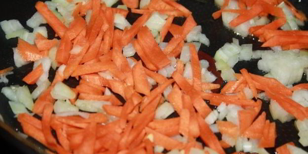 нежнейшие ленивые голубцы в томатно-сметанном соусе в духовке