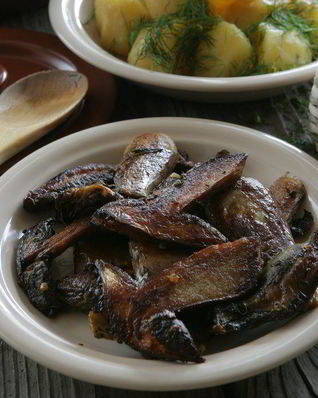 Белые грибы, запеченные с мятой