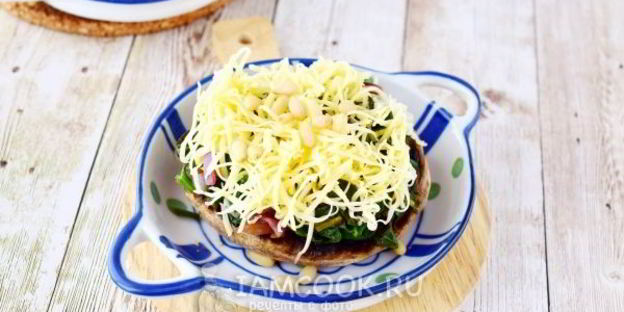 фаршированные грибы с сыром в духовке