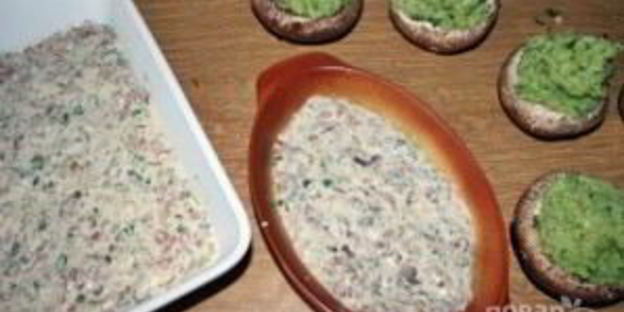 фаршированные шампиньоны в сметане