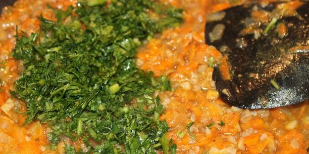 грибы, фаршированные гречкой