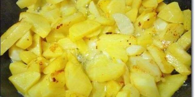 грибы с картофелем в горшочке