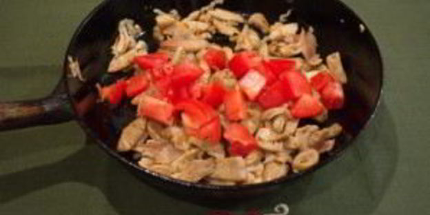 грибы с помидорами