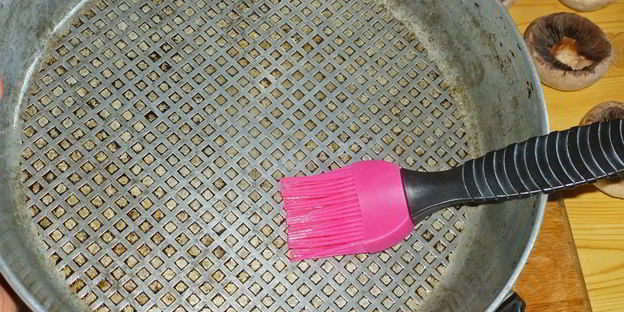 грибы с сыром и помидорами в духовке