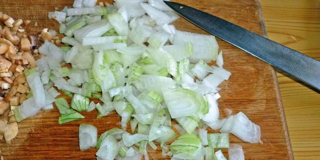 грибы с сыром и помидорами в духовке