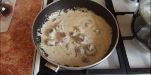 грибы в сливочном соусе