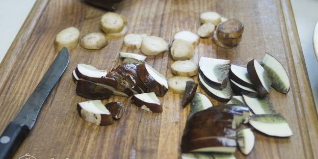 грибы в сметане под сыром