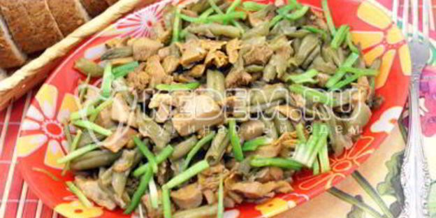 лисички жаренные со стручковой фасолью