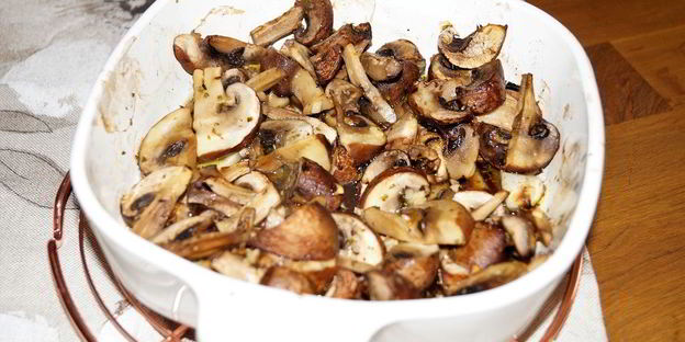 манитарья ладолемоно — грибы с оливковым маслом и соком лимона