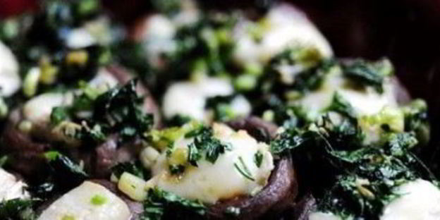 шампиньоны на сковороде