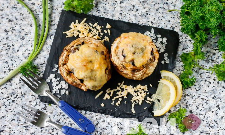 Рецепт шампиньонов с курицей и сыром