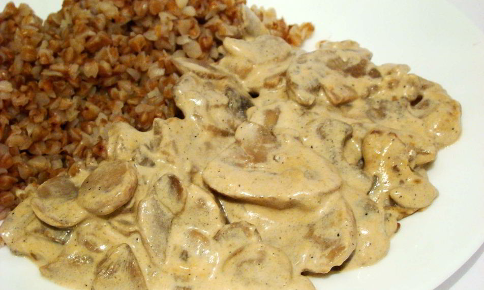 Рецепт шампиньонов в сметанном соусе