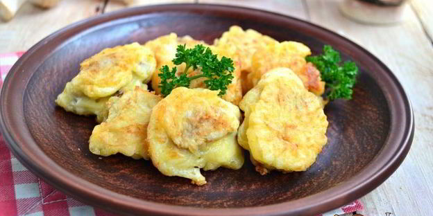 шампиньоны в сырном кляре