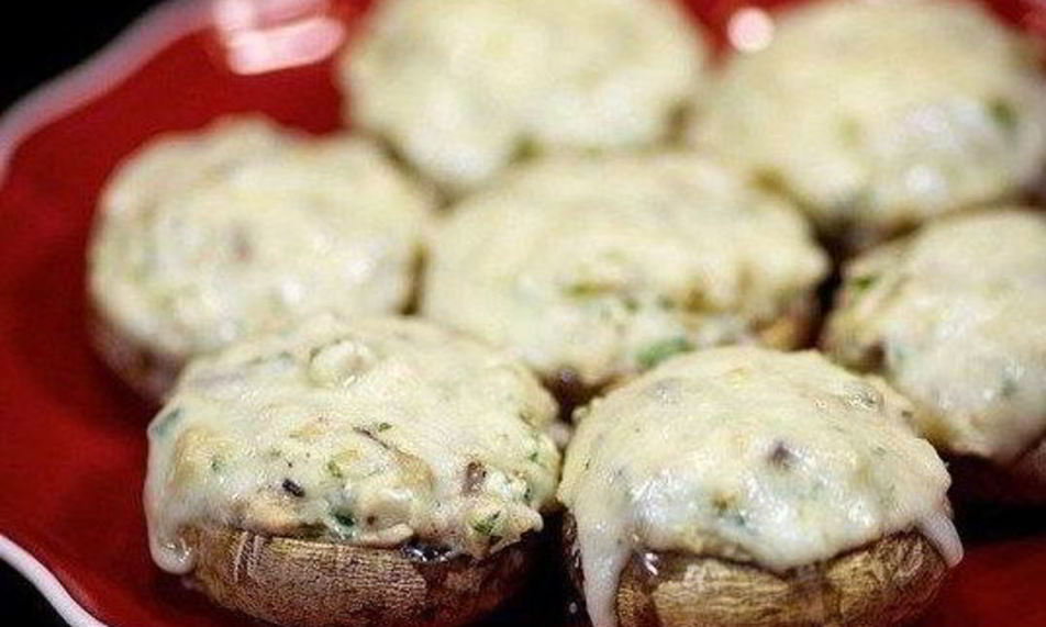 Рецепт запеченных грибов, фаршированных курицей и сыром