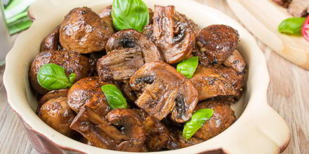 запеченные шампиньоны с травами