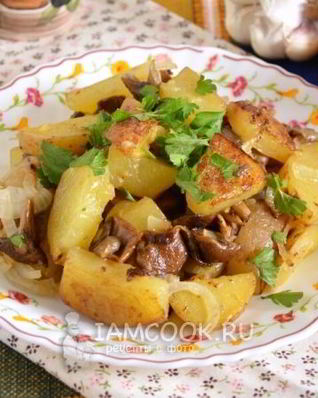 Жареные опята с картошкой