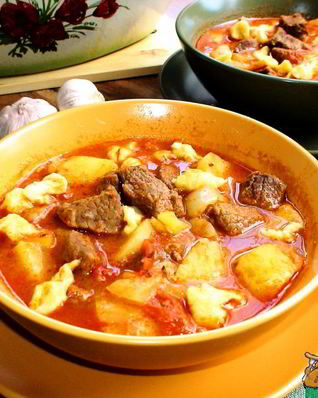 Будапештский гуляш c чапетками